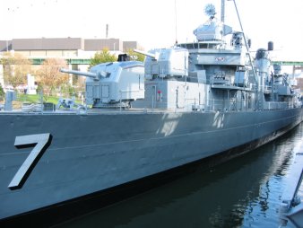 USS The Sullivans - a nasty piece of the US war machine