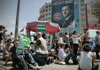 Turkish indignants set up camp on Taksim square in Istanbul ahead of elections & repeat the formula.