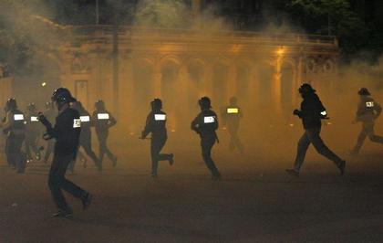 Bingo! it took 3 years or was it 40? to riot the centre of Paris 