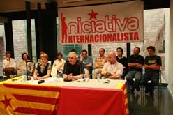 II's press conference in Barcelona with Catalan independence & Red flag drap