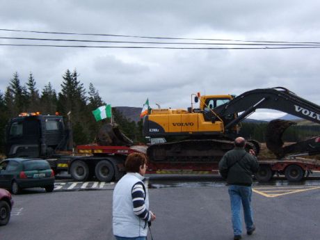 the lorry, denied access, drives off