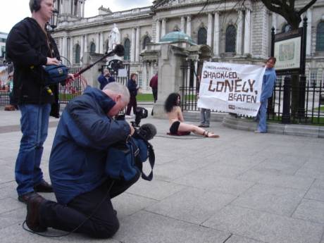 belfast_nude_circus_demo_013.jpg