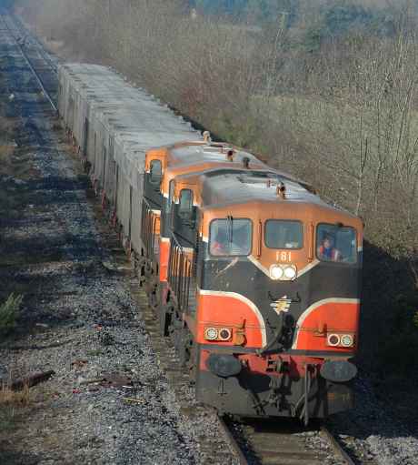 Tara Mines train on the Navan Drogheda line