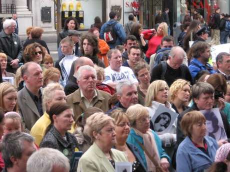 Crowd at the GPO