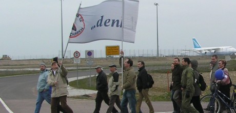 Easter march passing Leipzig-Halle with Antonov on the runway