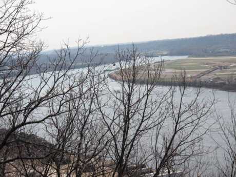 The Mississippi viewed from the burial mounds
