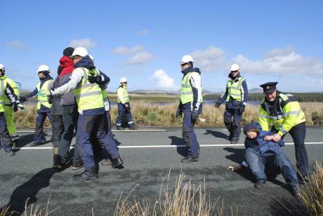 Gardaí and IRMS work together to stop protesters