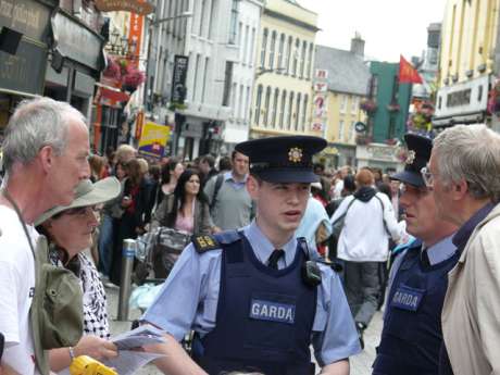 Unrelated to the, out of control Israelis, this pilgrim after tearing up our info leaflet in front of our faces, summonsed the Gardai - God bless 'em they gave him short shrift and one of them was genuinely interested in what we were doing
