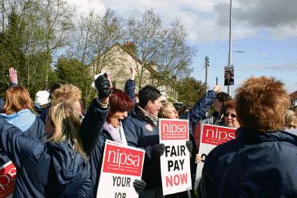 Classroom workers strike