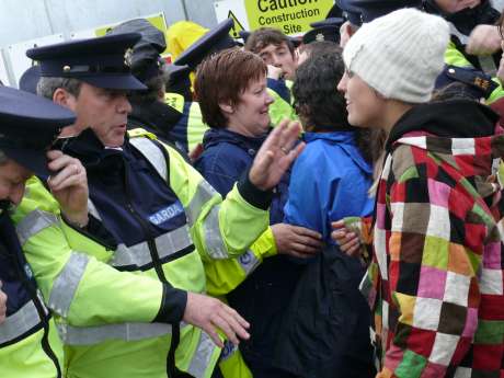 Facing down state repression at Glengad - 2(funky garda edit)