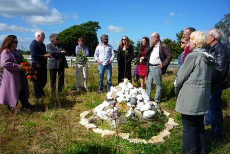 Group listen to history of Collierstown