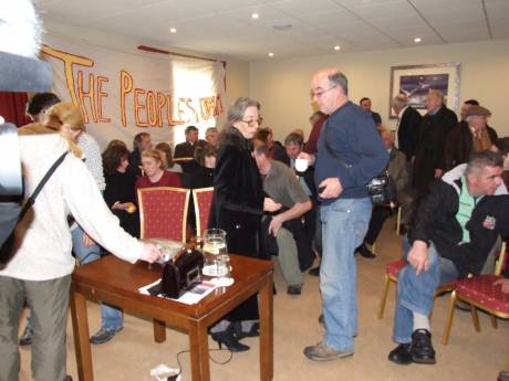 Click on image to see full-sized version 2008_12_05_forum3.jpg