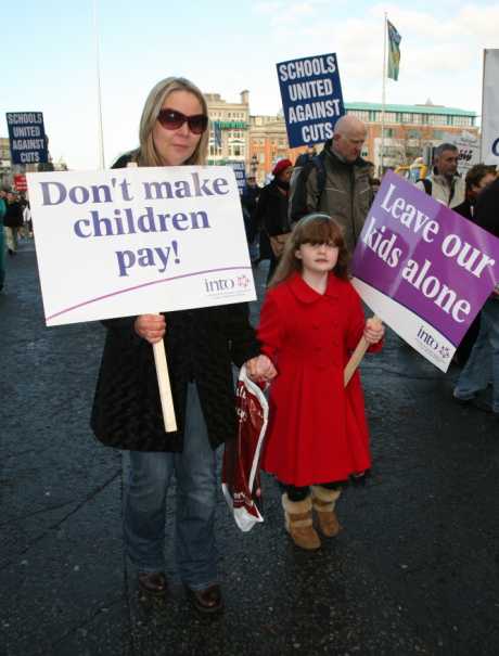 dublin_education_cuts_rally_dec14.jpg