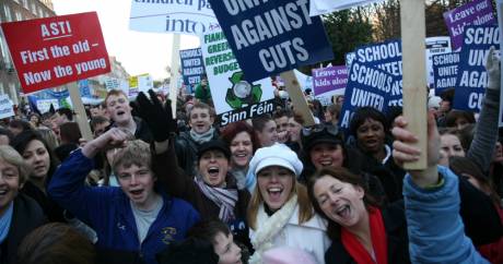 dublin_education_cuts_rally_dec41.jpg