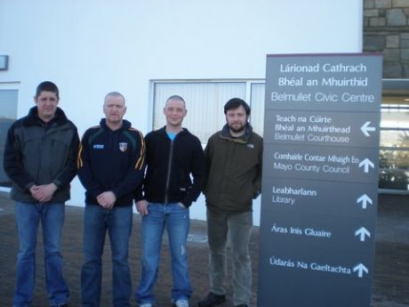 irg's Brian Leeson, Rab Jackson, Dominic McGlinchey and Shell to Sea's John Monaghan outside Belmullet Courthouse