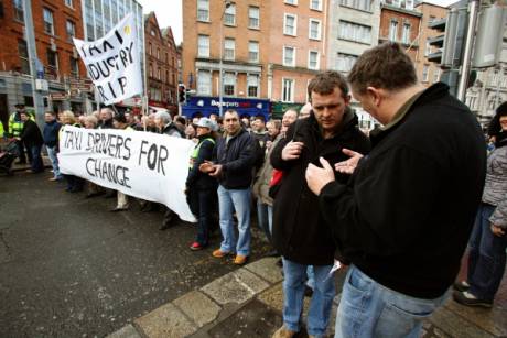 taxi_drivers_protest_dublin15.jpg