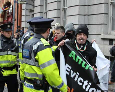 garda_harass_anti_eviction_taskforce_wsm_photo2_feb09_2013.jpg