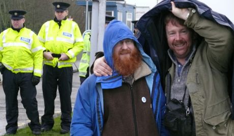 Aron (in blue) who journeyed from the Rossport Solidarity Camp to join us and Niall - another strong S2S activist