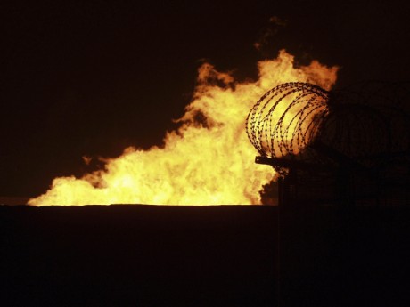 shell_flaring_nigeria_night.jpg