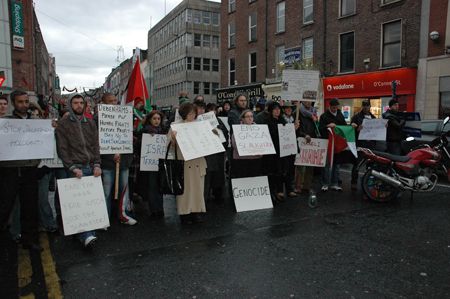 Crowd gathered infront of Pennys listening to the speeches