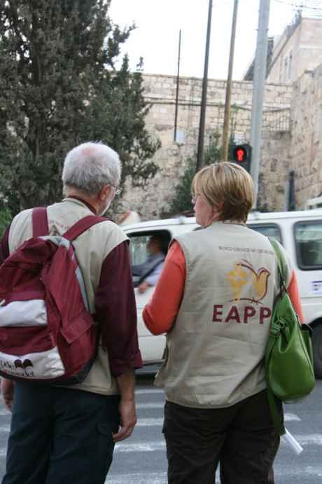 ingrid_speaking_with_colleague_in_jerusalem.jpg