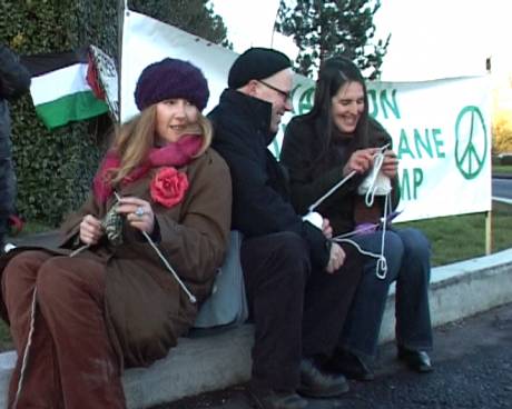 Click on image to see full-sized version knitting_for_peace1.jpg