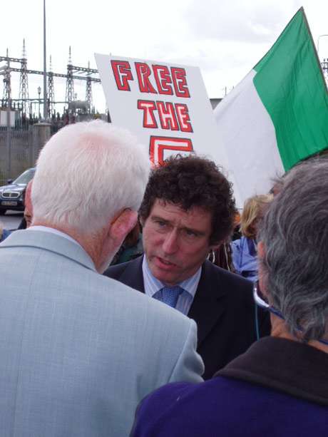 Click on image to see full-sized version fahey2.jpg