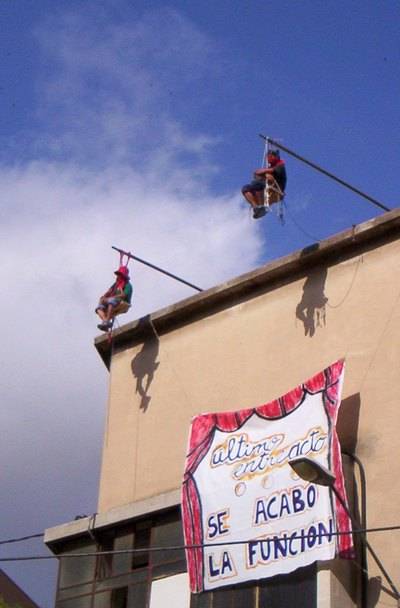 creative non violent resistance to eviction at CSO l'Opera @ BCN