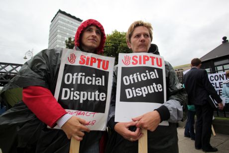 Josefa Gruszka and Alexandra Siatka on strike at the Custom House