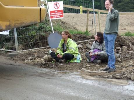 Protesters on the side of the road Roestown June 1 2007