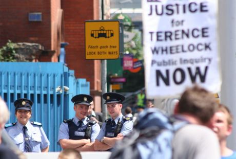 smiling gardai at the protest