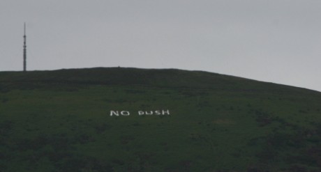 belfast_says_bush_off_1.jpg