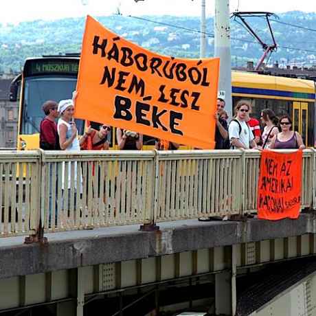 Marching to Margit Island that sits between Buda and Pest for a Picnic with no food and only water...