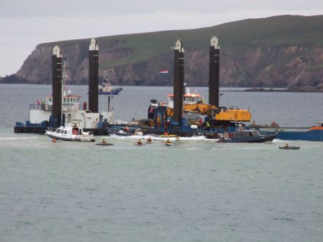 2009_0605_dredger_occupation_2_145_1.jpg