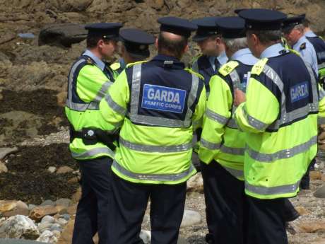 There's a lot of traffic on the beach in Glengad - Garda traffic!