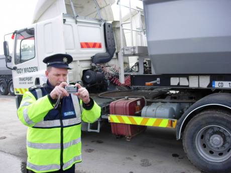 Everybody's favourite cop stops beside an Iggy Madden truck for a quick photo. 