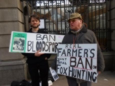 Farmers too oppose foxhunting
