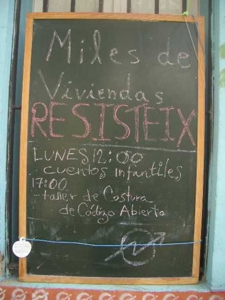 Miles de viviendas resists : the days activities