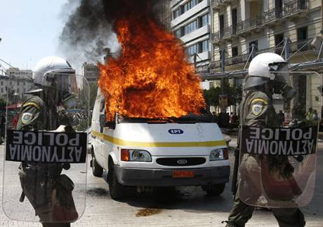 A day later and Athens is in flames, again (18 months after murder of Alexandros Grigoropoulos) 