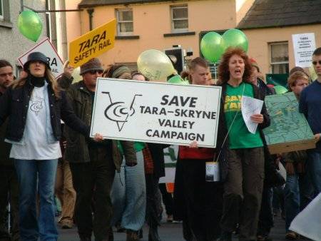 Heather and Rosaleen leading the March