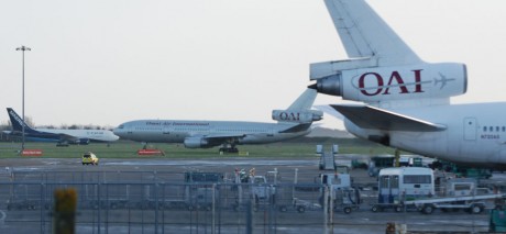 Two OMNI air US troop carriers at Shannon Fri 6 Nov 09