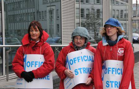 Click on image to see full-sized version Pickets at College Of Commerce