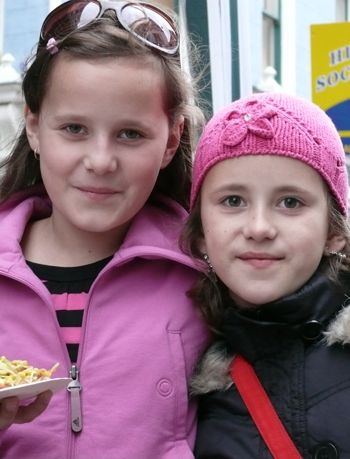 These two local gourmets gave the thumbs-up to our fare
