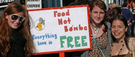 foodnotbombs_3.jpg