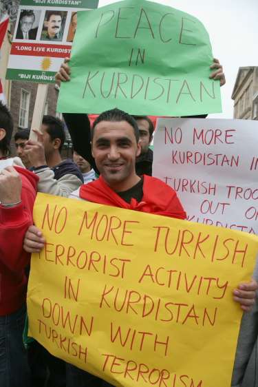 kurdishprotest_dil13.jpg