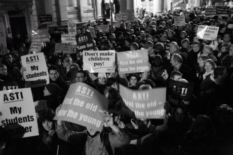 education_cuts_protest_dublin6.jpg