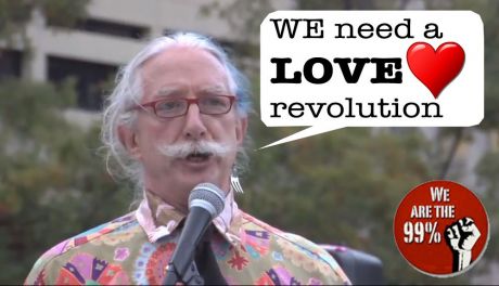 Dr. Patch Adams MD at Freedom Plaza : We need a Revolution of Love 