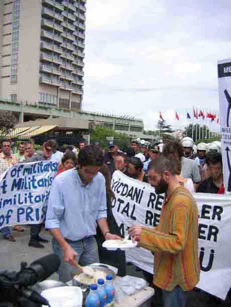 Click on image to see full-sized version rice action