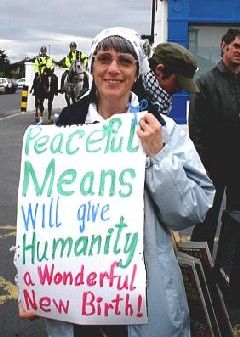 Maire's Peaceful Protest