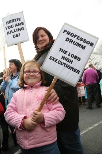 Click on image to see full-sized version ennis_health_protest03.jpg
